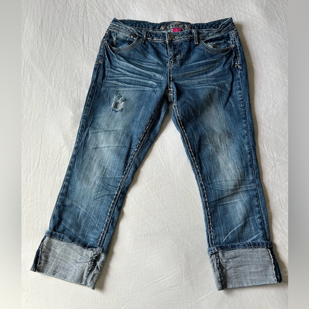 Almost Famous Distressed Y2K Capri Jeans - Picture 2 of 11